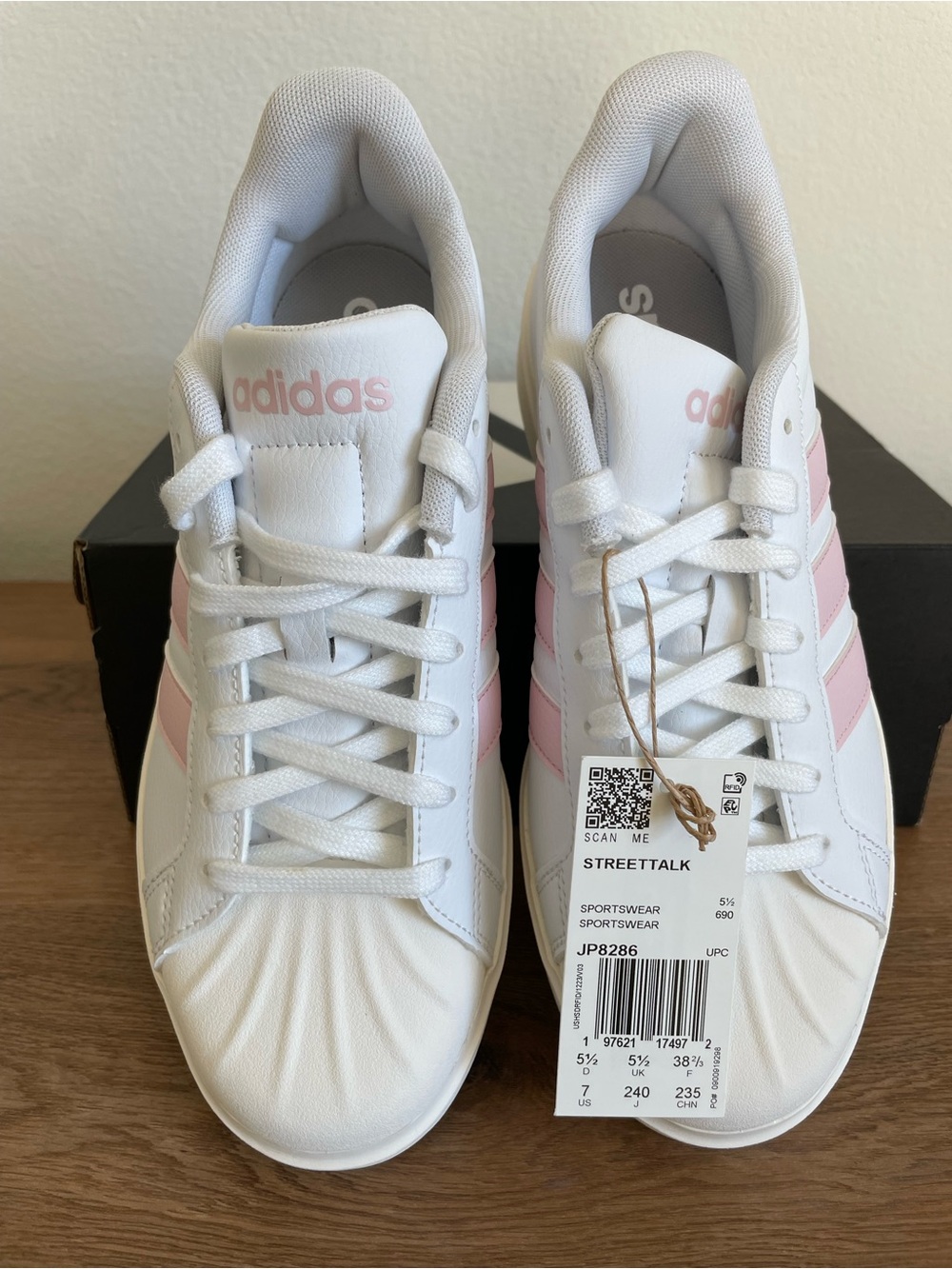 NWT Women’s Adidas Streettalk Sneakers Size 7 - Picture 3 of 8
